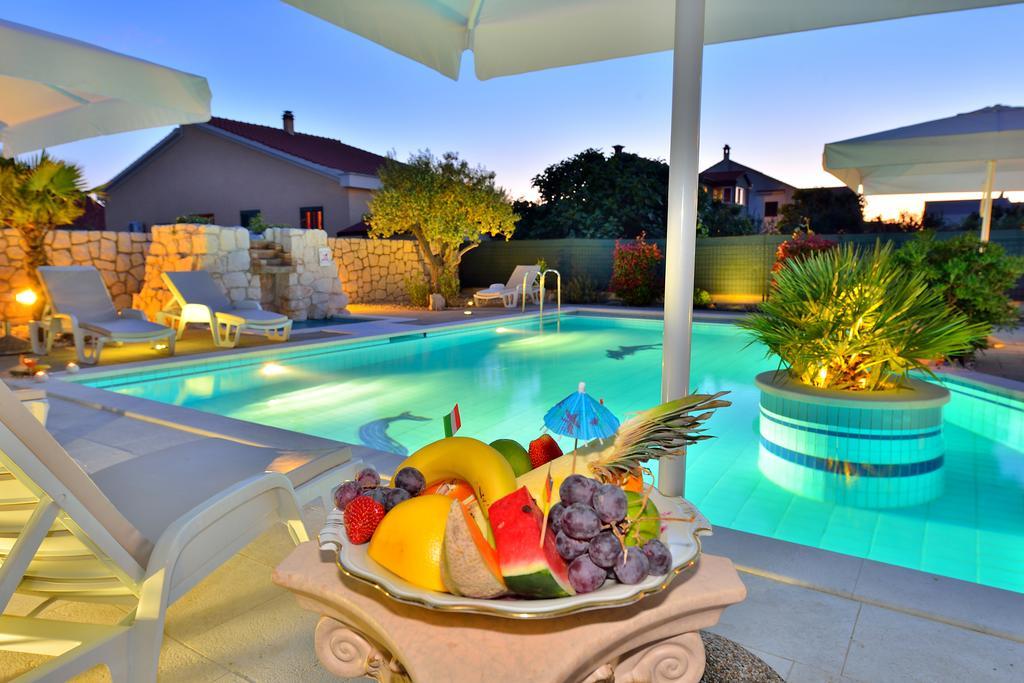 Villa Dalmatina Zadar Mit Pool Exterior foto