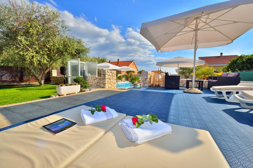 Villa Dalmatina Zadar Mit Pool Exterior foto
