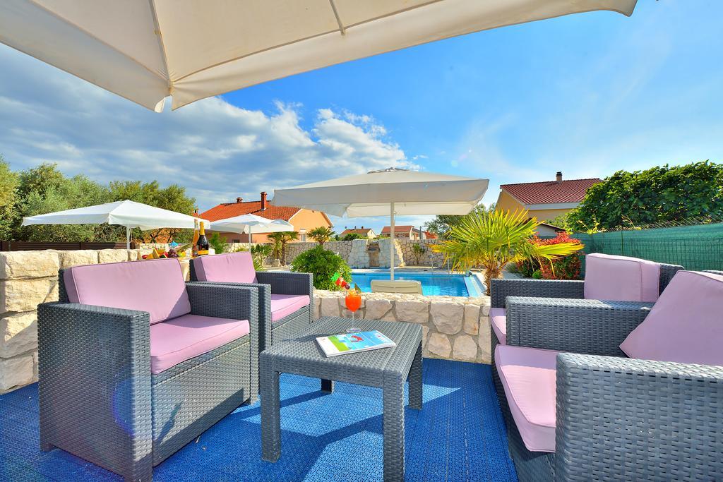 Villa Dalmatina Zadar Mit Pool Exterior foto